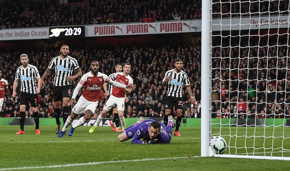 Video Arsenal 2-0 Newcastle (Premier League, Ngoại hạng Anh vòng 32)