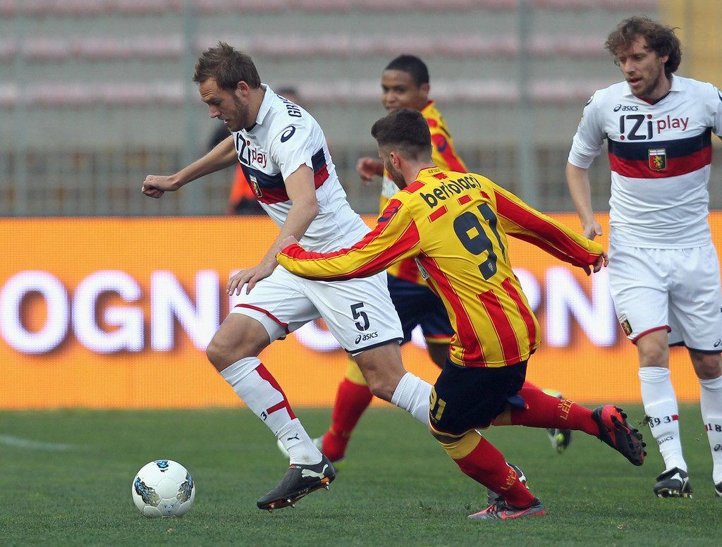 Lecce vs Genoa (18h30 8/12): Đối thủ ưa thích