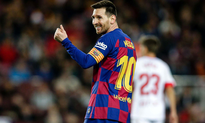 Lionel Messi vượt Cristiano Ronaldo về số hat-trick tại La Liga