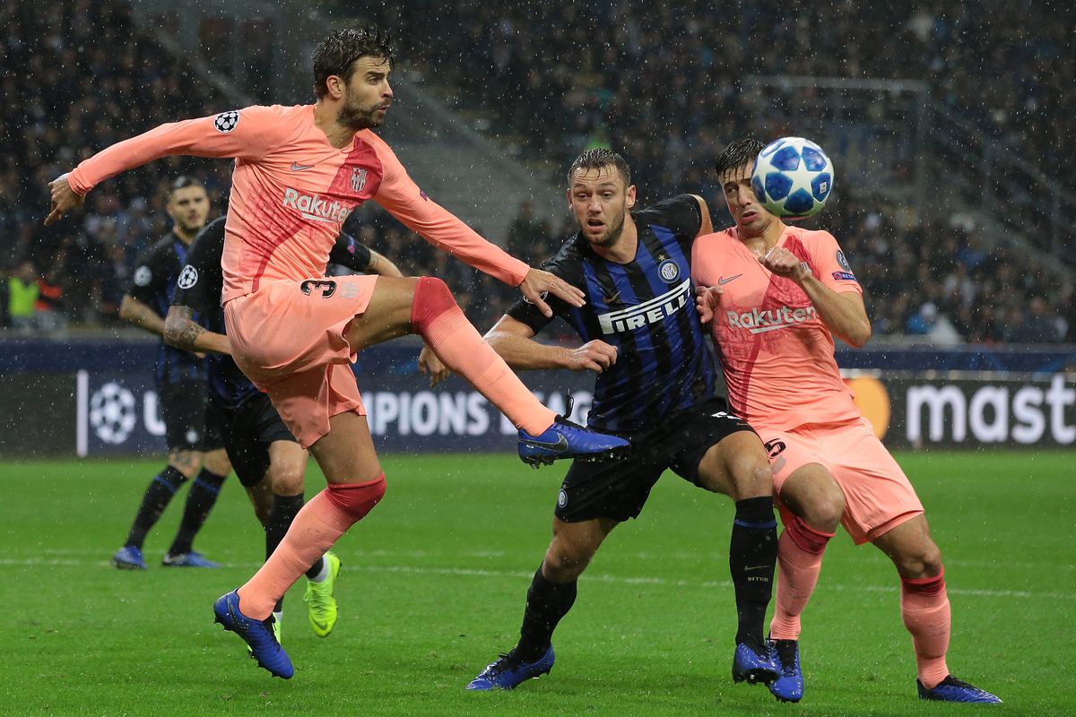 Inter Milan vs Barcelona (3h 11/12): Nhiệm vụ phải thắng