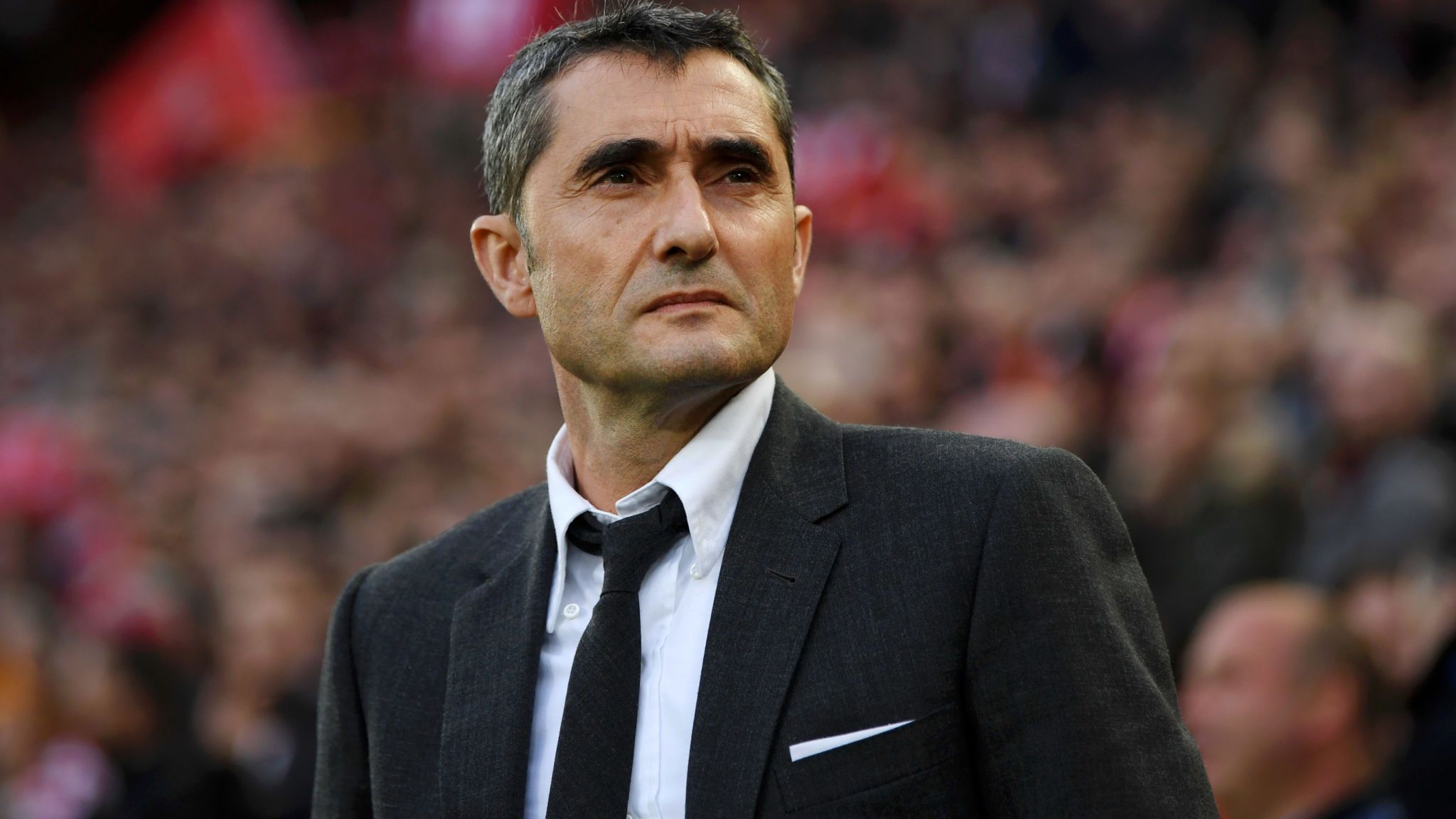 Valverde không từ chức ở Barca
