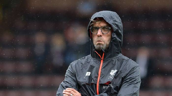 Trụ cột Liverpool dính virus FIFA khiến Klopp đứng ngồi không yên