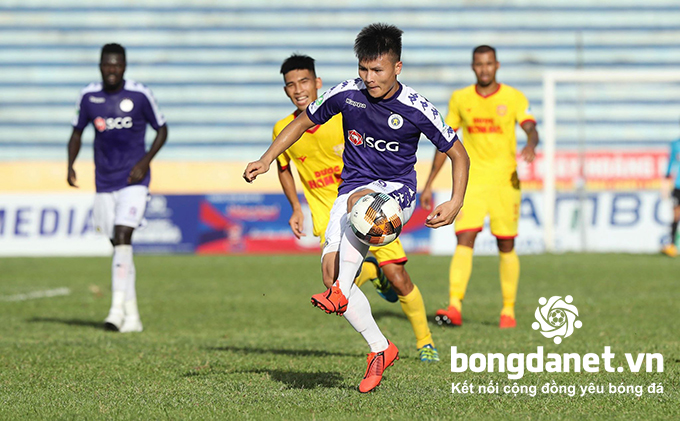 Sau vòng 23 V.League: Hà Nội FC chạm 1 tay vào ngai vàng, nóng ở cuộc đua trụ hạng Sau vòng 23 V.League: Hà Nội FC chạm 1 tay vào ngai vàng, nóng ở cuộc đua trụ hạng